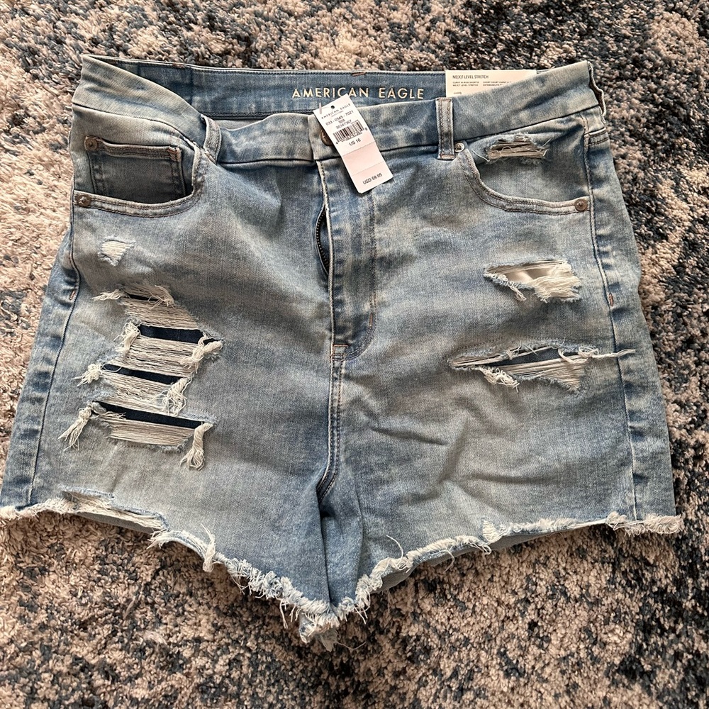 American Eagle next level high rise shorts size 16 NWT
